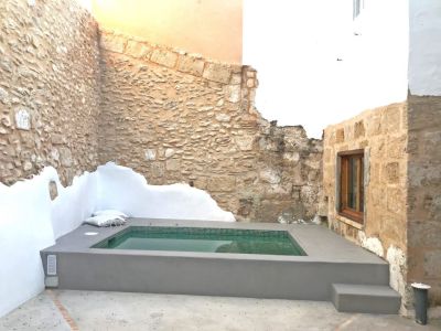 Innenhof mit Pool