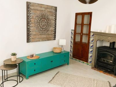 Wohnzimmer mit Kamin