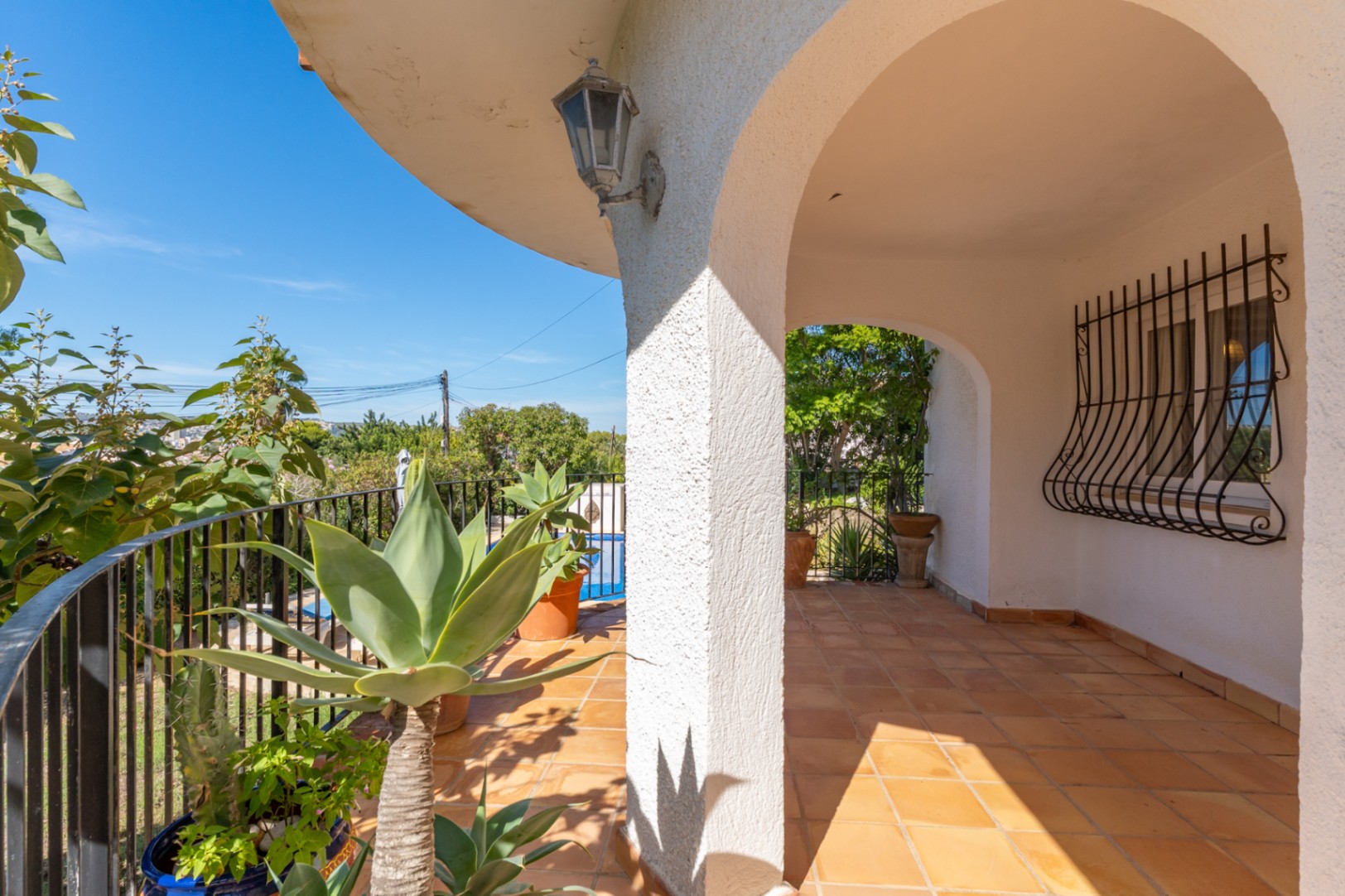 Überdachte Terrasse