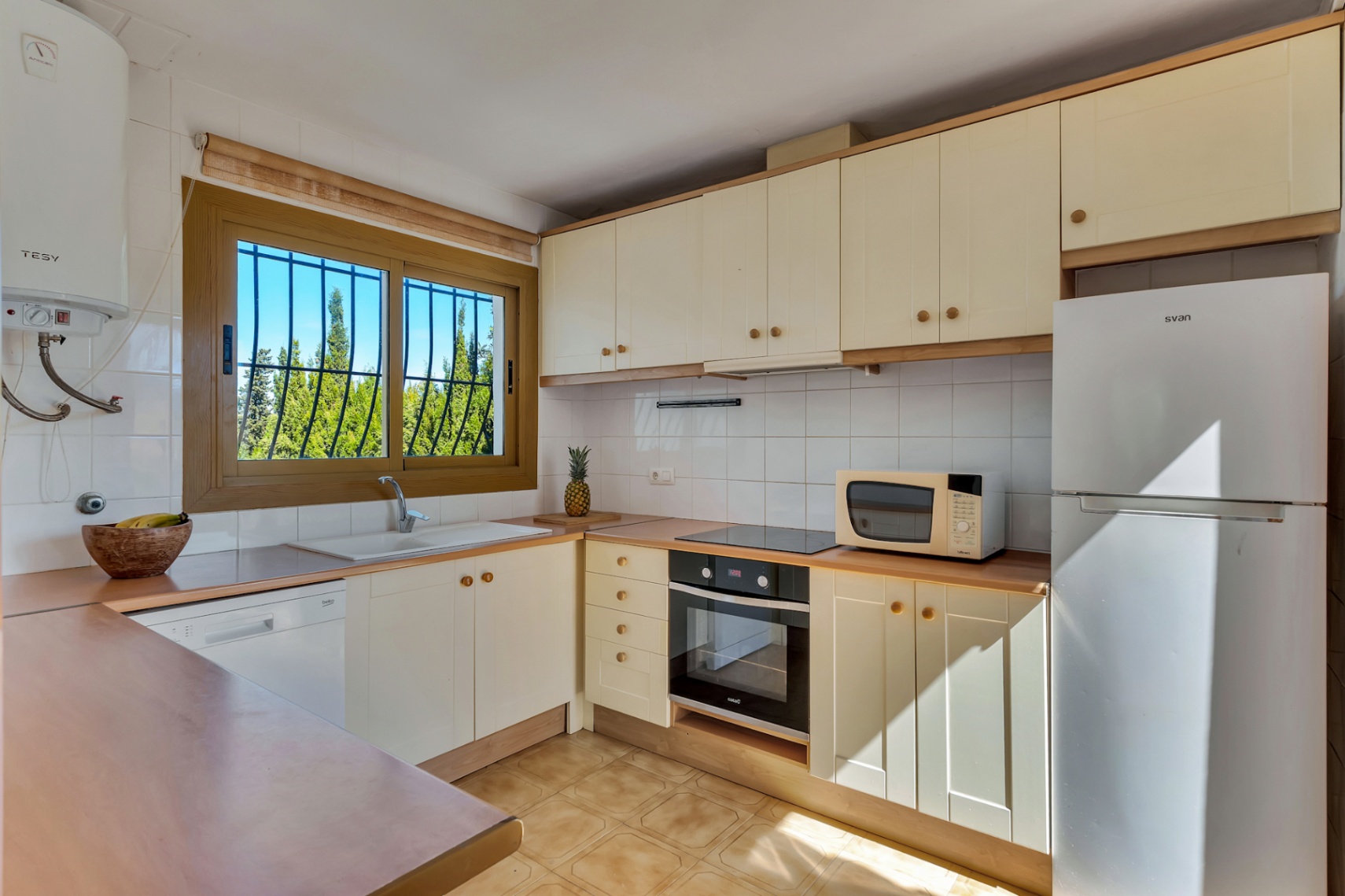 Küche mit Fenster