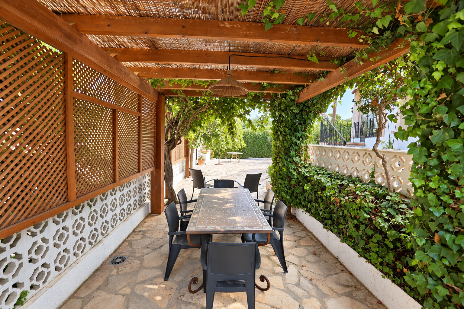 Überdachte Terrasse