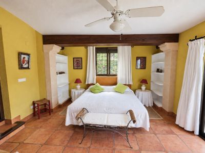 Schlafzimmer mit Terrassenzugang
