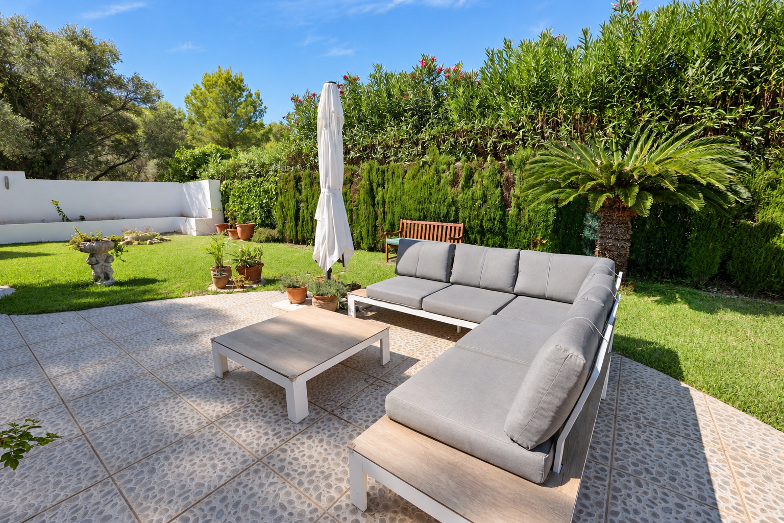 Terrasse und Garten