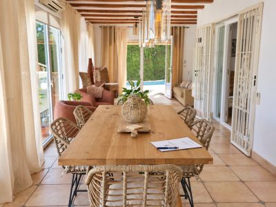 Villa zu verkaufen in Jávea mit privatem Pool und Garten