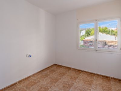 Schlafzimmer mit Fenster