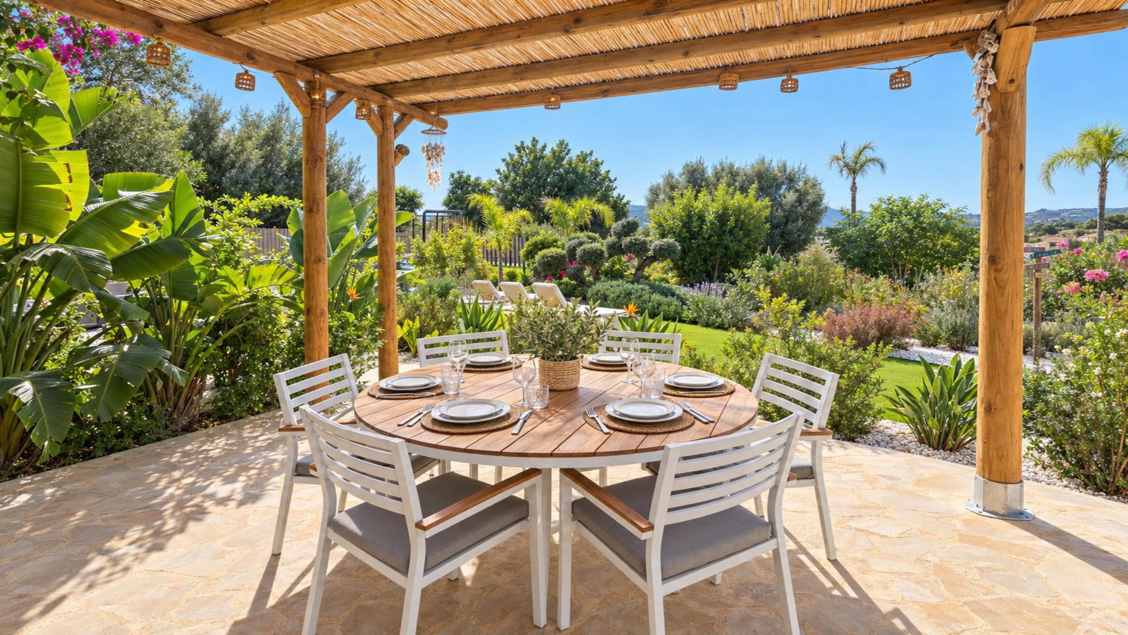 Komplett renovierte Villa zum Verkauf in Jávea, nur wenige Gehminuten von der Altstadt entfernt