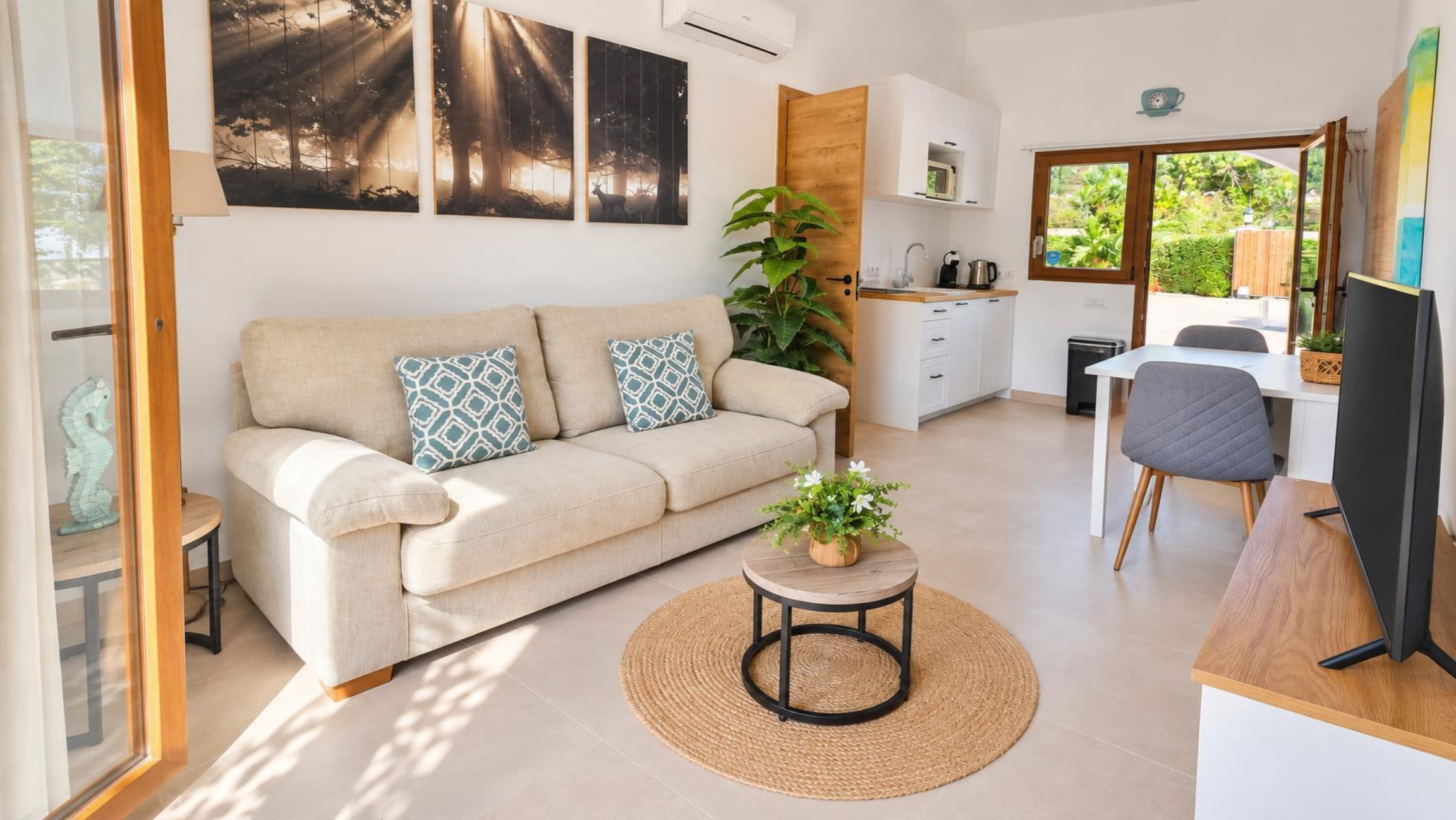 Komplett renovierte Villa zum Verkauf in Jávea, nur wenige Gehminuten von der Altstadt entfernt