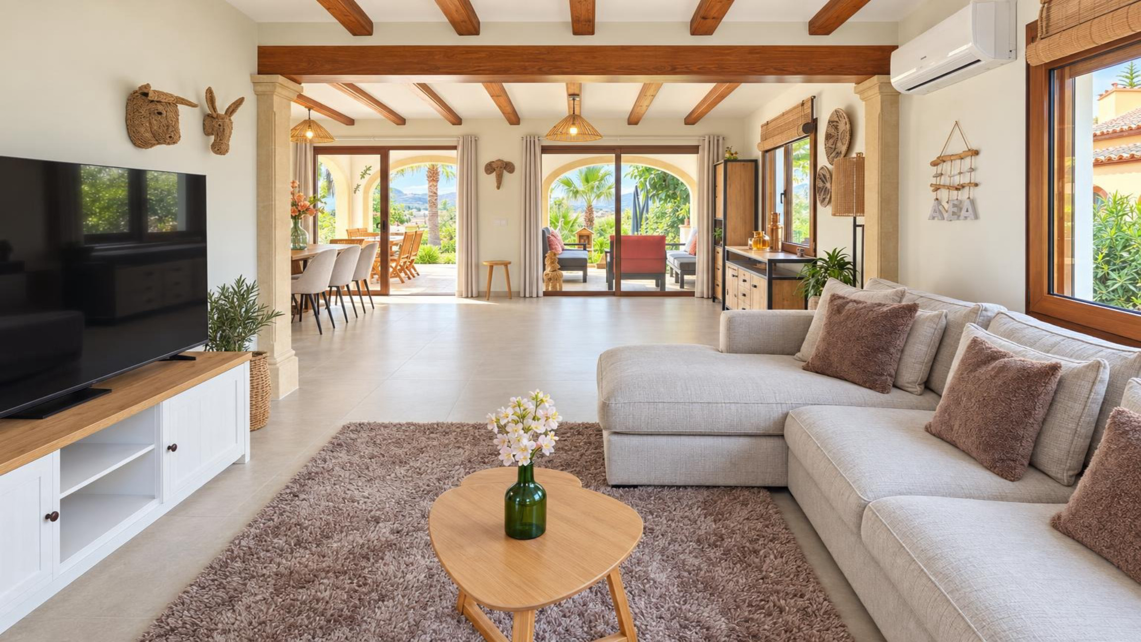 Komplett renovierte Villa zum Verkauf in Jávea, nur wenige Gehminuten von der Altstadt entfernt