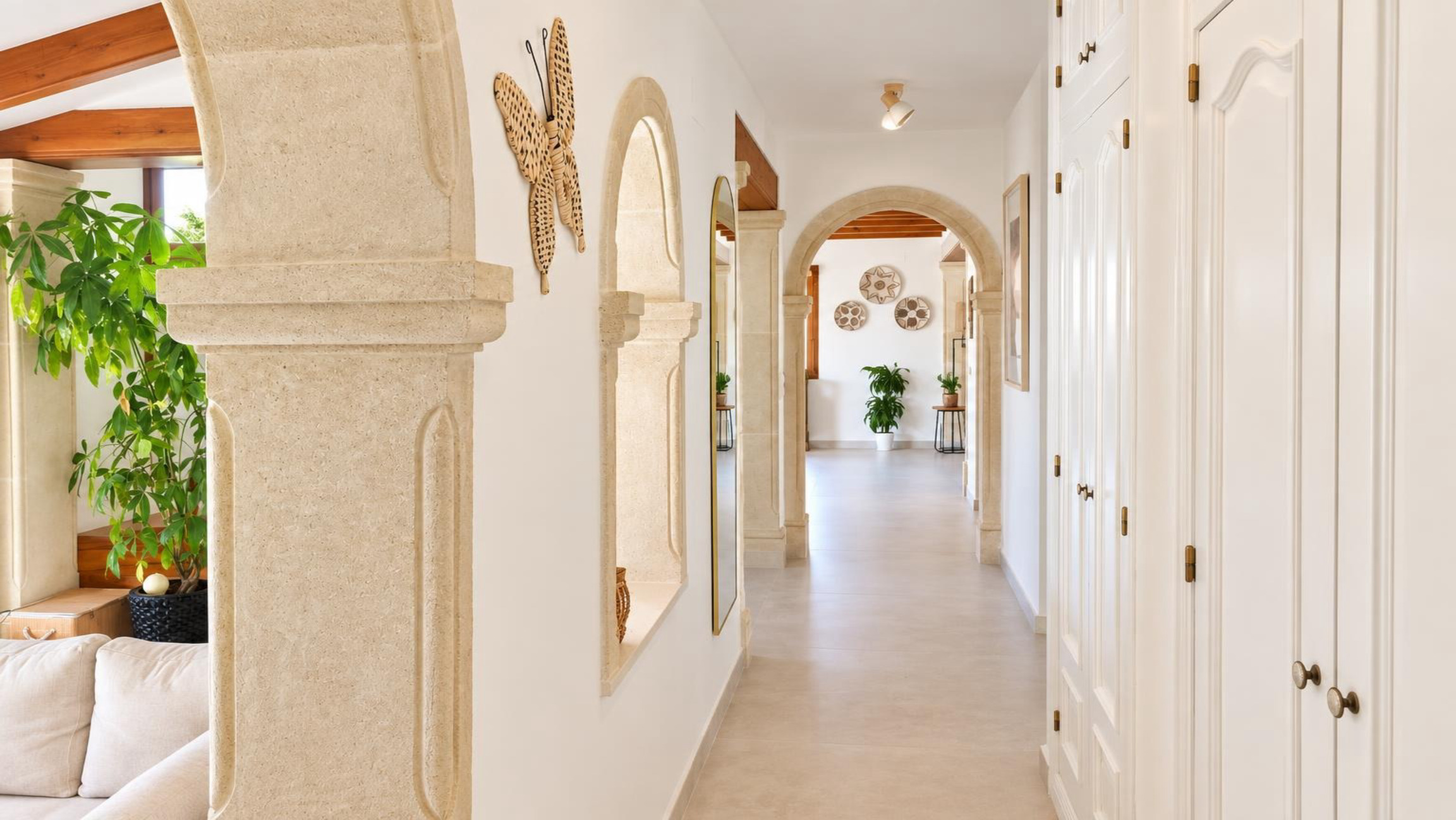 Komplett renovierte Villa zum Verkauf in Jávea, nur wenige Gehminuten von der Altstadt entfernt