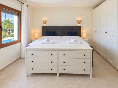 Komplett renovierte Villa zum Verkauf in Jávea, nur wenige Gehminuten von der Altstadt entfernt