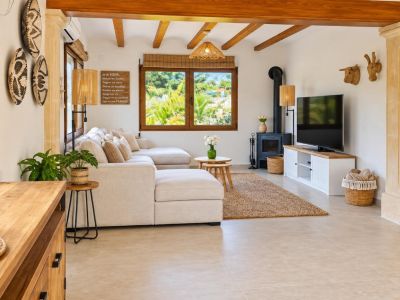 Komplett renovierte Villa zum Verkauf in Jávea, nur wenige Gehminuten von der Altstadt entfernt