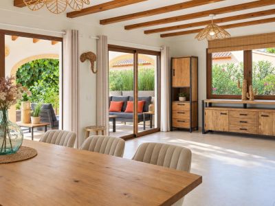 Komplett renovierte Villa zum Verkauf in Jávea, nur wenige Gehminuten von der Altstadt entfernt