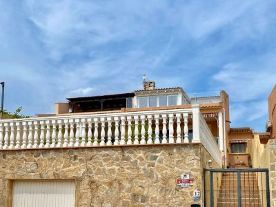 Hausfassade und Eingang