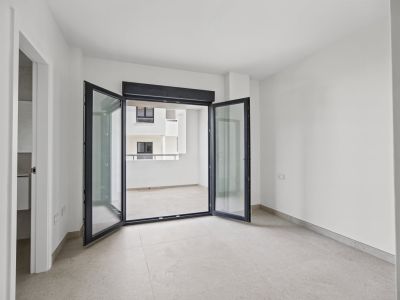 Schlafzimmer mit Zugang zur Terrasse