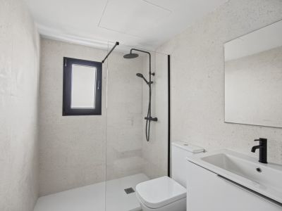 Badezimmer mit Dusche