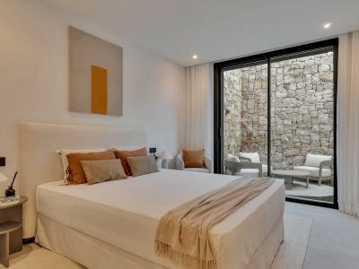 Schlafzimmer mit privatem Innenhof
