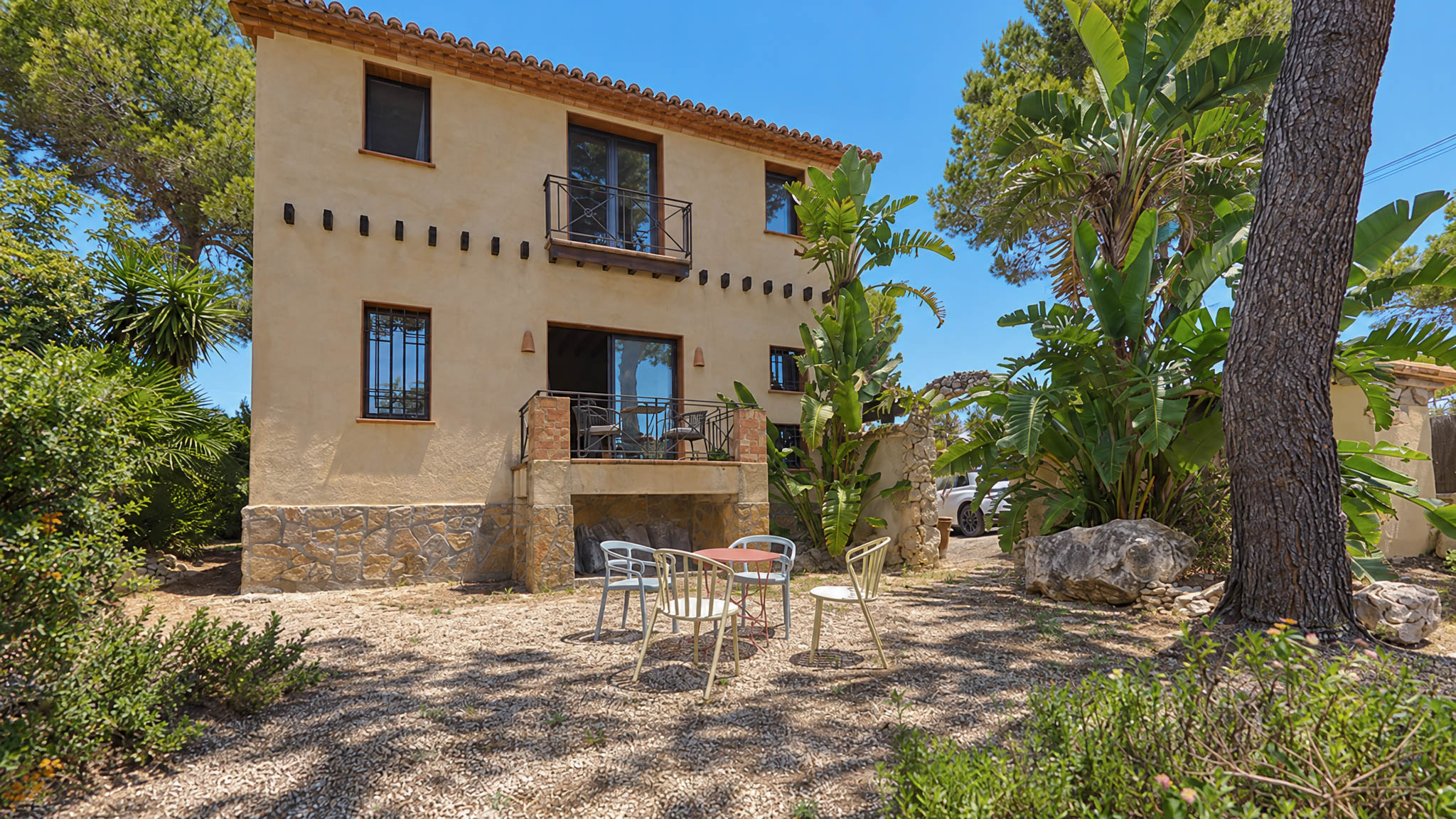 Charmante 4-Schlafzimmer-Villa mit Meerblick & Pool in Jávea