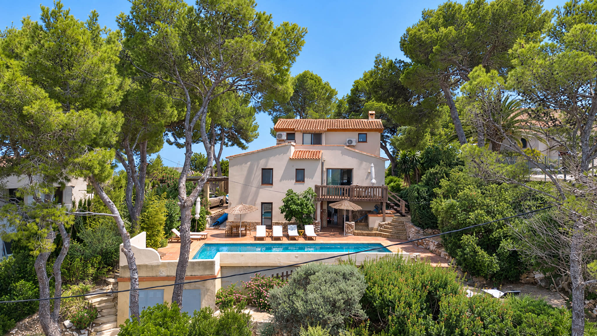 Charmante 4-Schlafzimmer-Villa mit Meerblick & Pool in Jávea