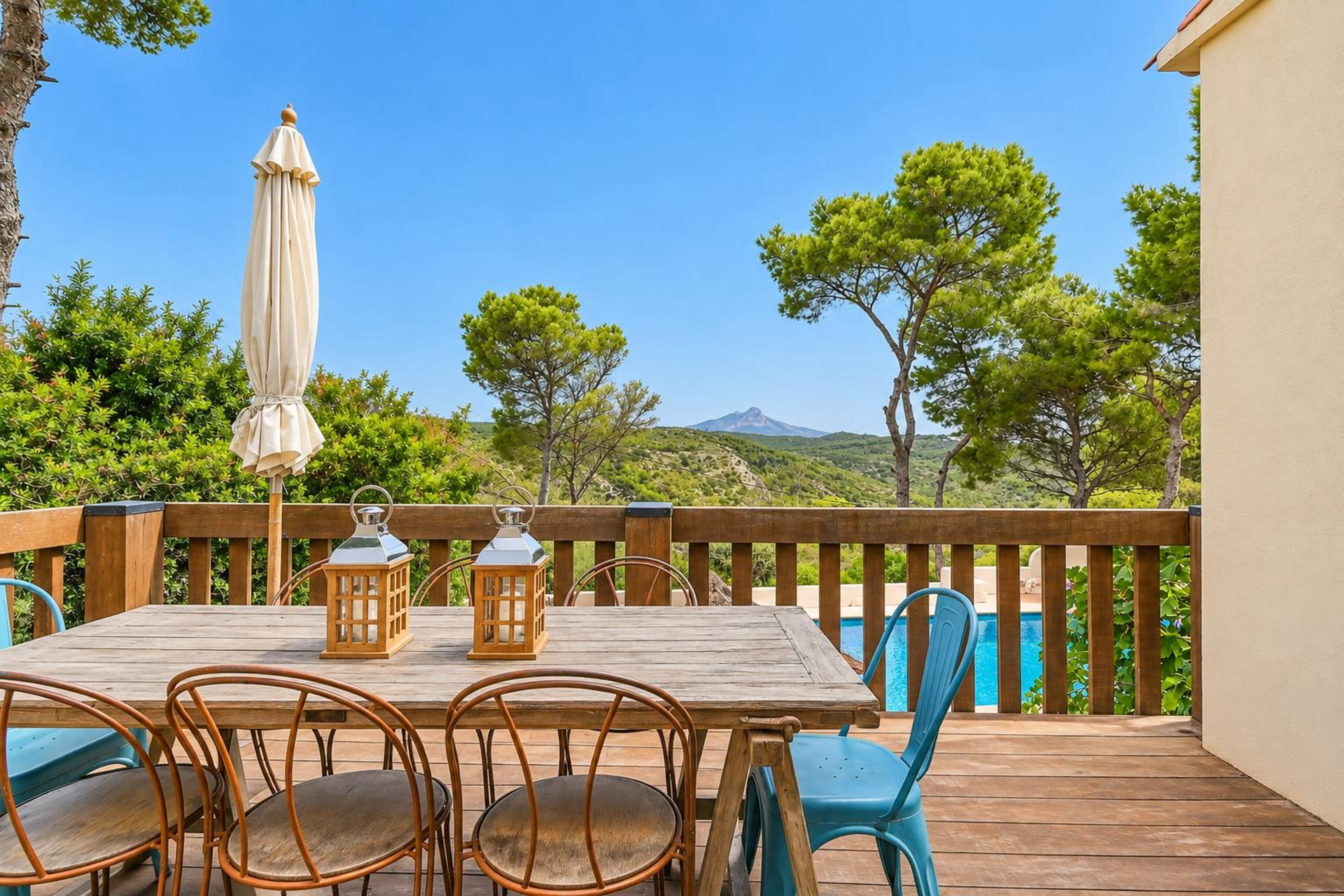 Charmante 4-Schlafzimmer-Villa mit Meerblick & Pool in Jávea