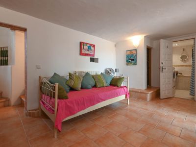 Charmante 4-Schlafzimmer-Villa mit Meerblick & Pool in Jávea