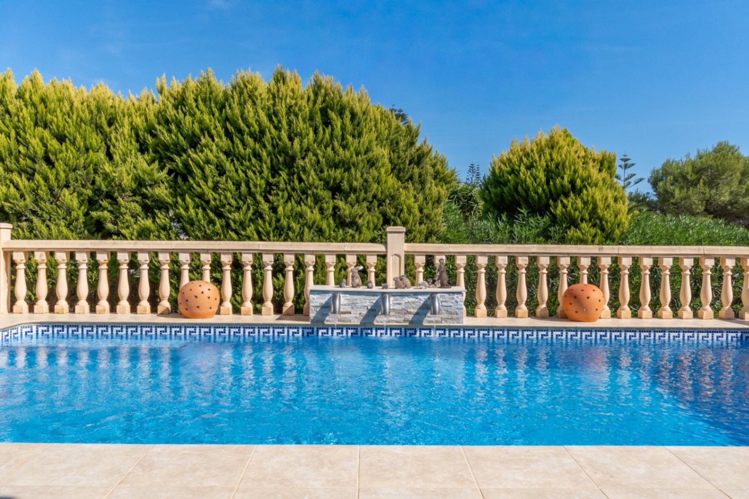 Privater Swimmingpool