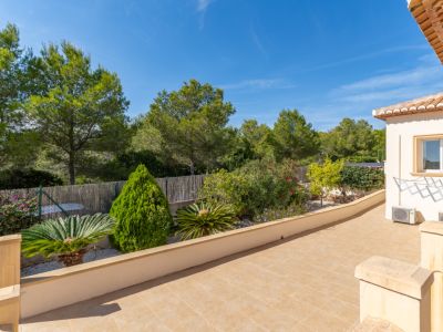 Terrasse und Garten