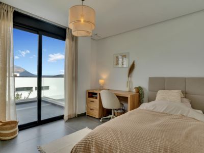 Schlafzimmer mit Balkon
