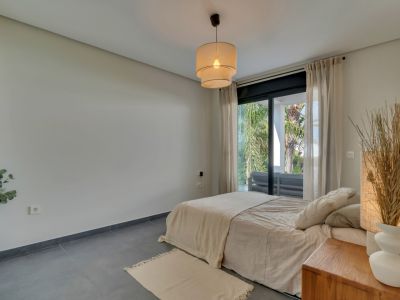 Schlafzimmer mit Terrassenzugang
