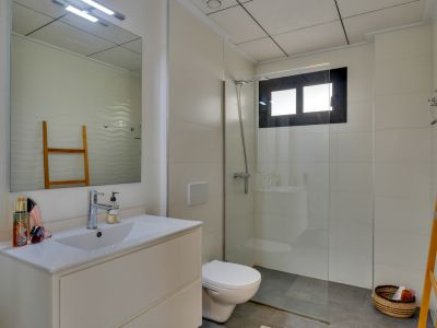 Badezimmer mit Dusche