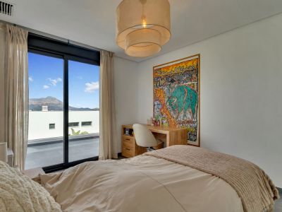 Schlafzimmer mit privatem Balkon