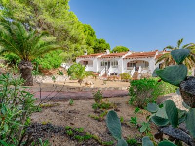 Außenbereich und Garten des Bungalows