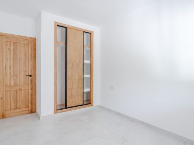 Schlafzimmer mit Einbauschrank