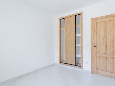 Schlafzimmer mit Einbauschrank
