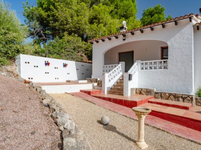 Terrasse und überdachte Veranda