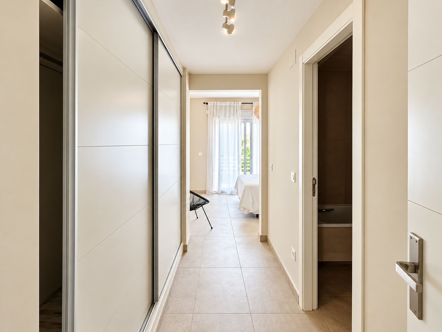 Flur zum Schlafzimmer