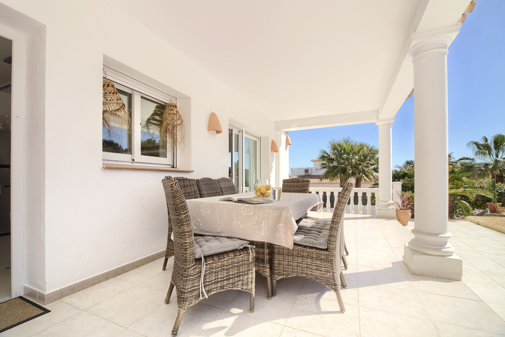 Überdachte Terrasse