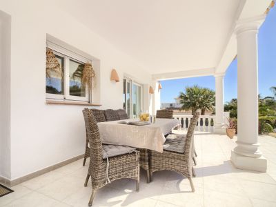 Überdachte Terrasse