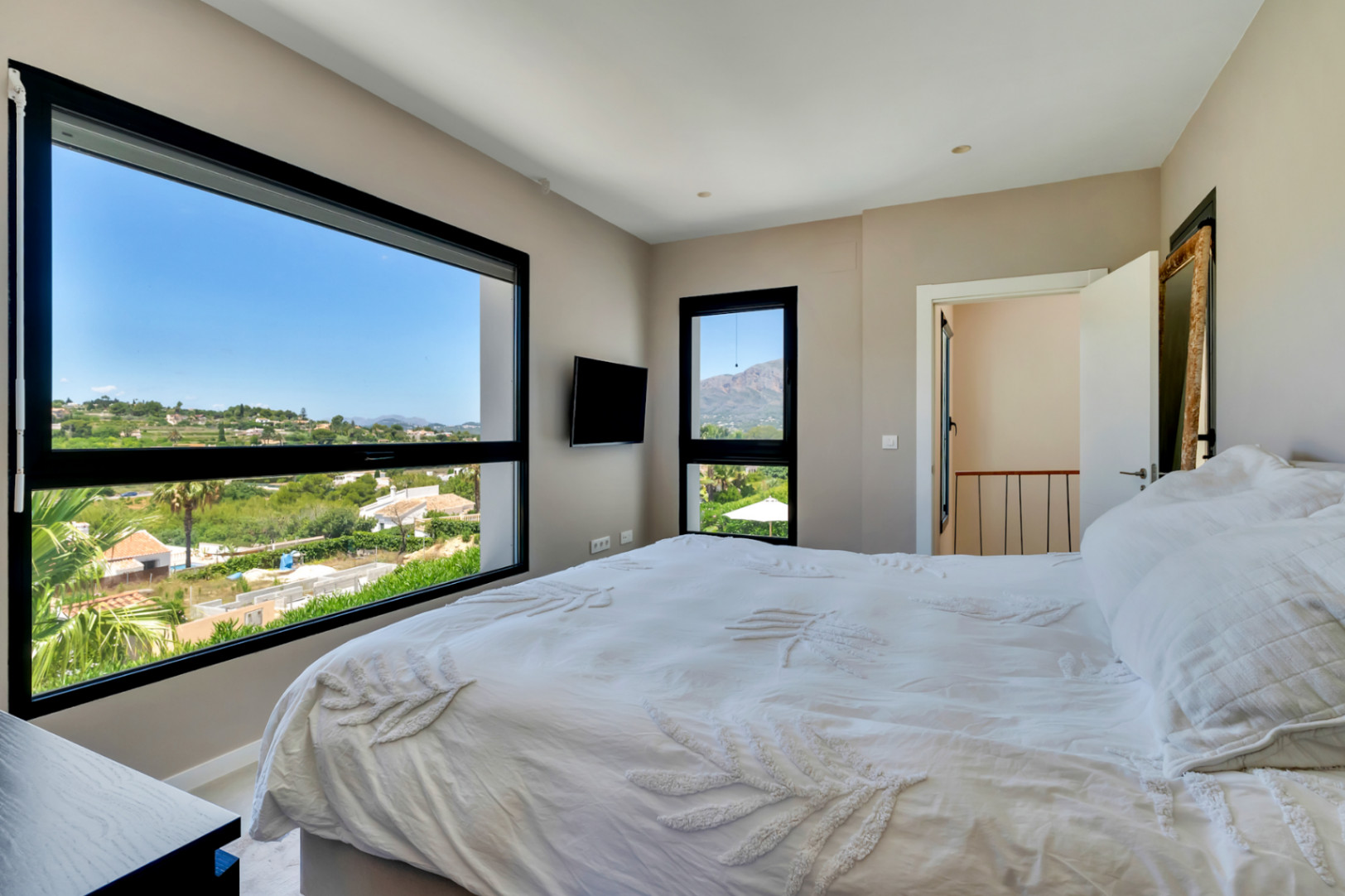 Hauptschlafzimmer mit Aussicht