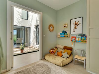 Kinderzimmer mit Innenhof