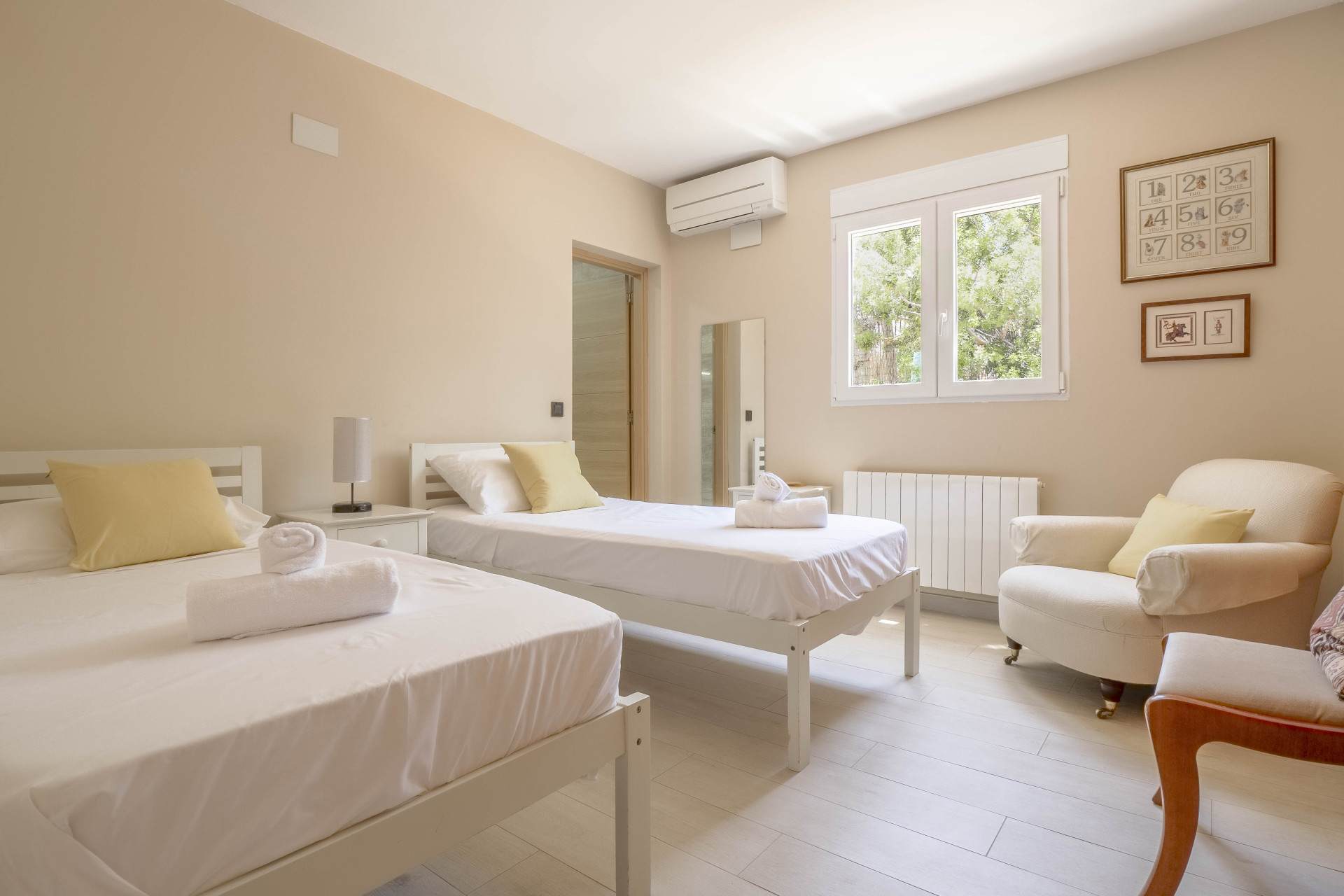Zweites Schlafzimmer
