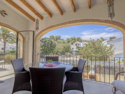 Überdachte Terrasse
