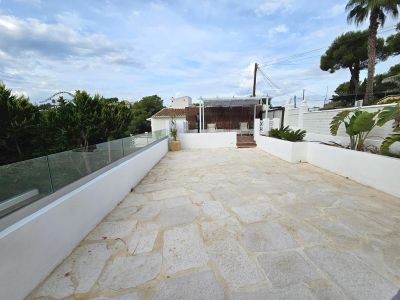 Terrasse mit Pergola