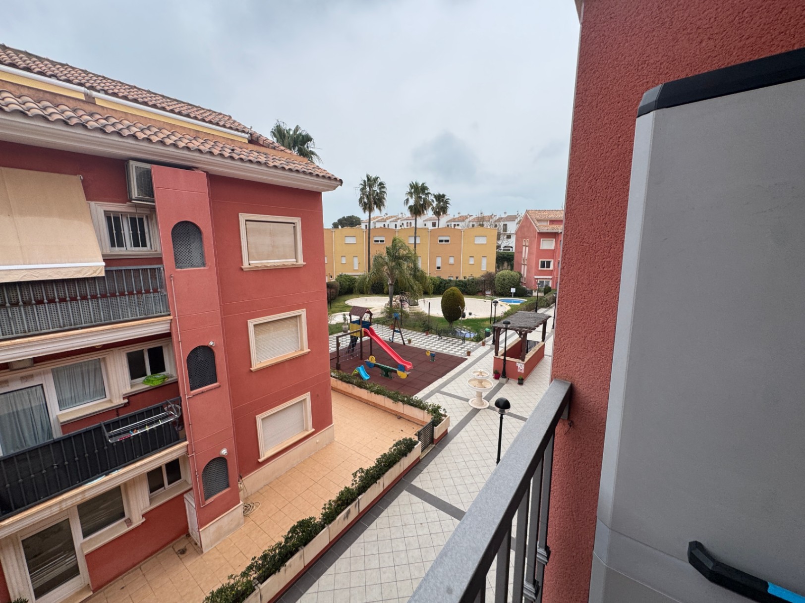 Geräumige Duplex-Wohnung in Dénia, Las Marinas mit Solarium