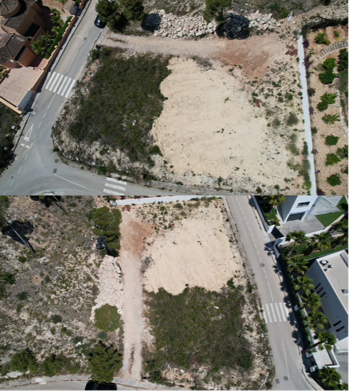 Luftaufnahme eines Eckgrundstücks mit einer geräumten Sandfläche und natürlichem Bewuchs, gelegen an asphaltierten Straßen neben modernen Villen.