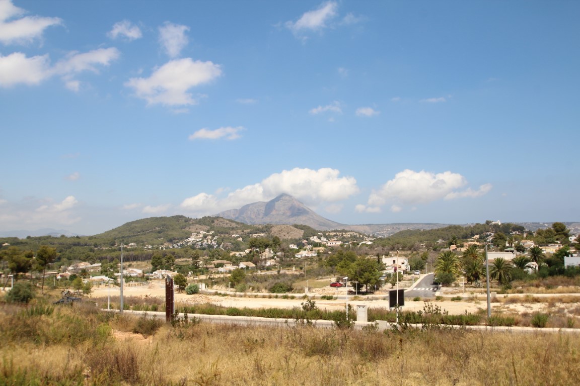 Baugrundstücke in Jávea mit Bergblick am Naturpark