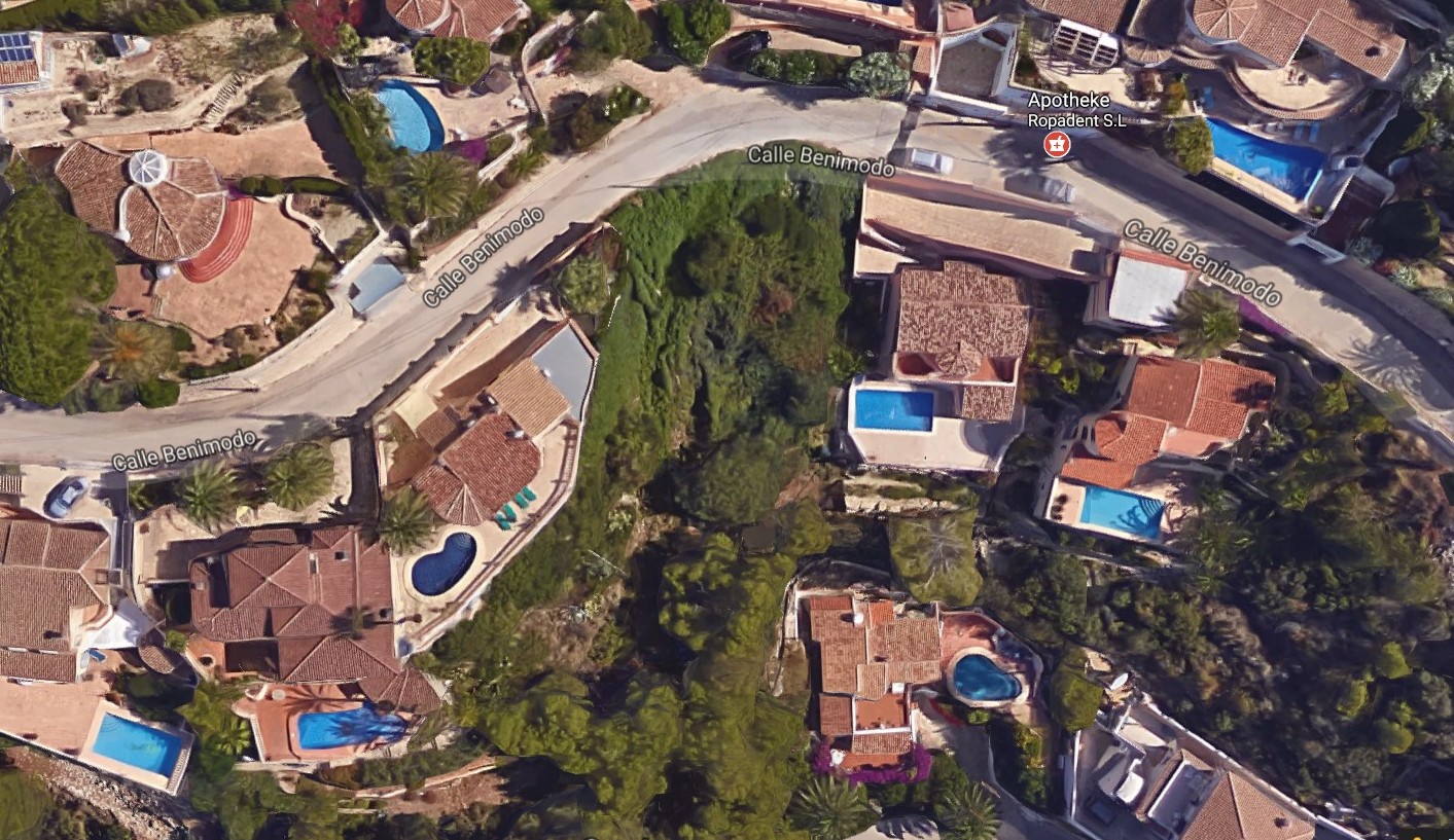 Baugrundstück in Moraira Benimeit mit Meerblick
