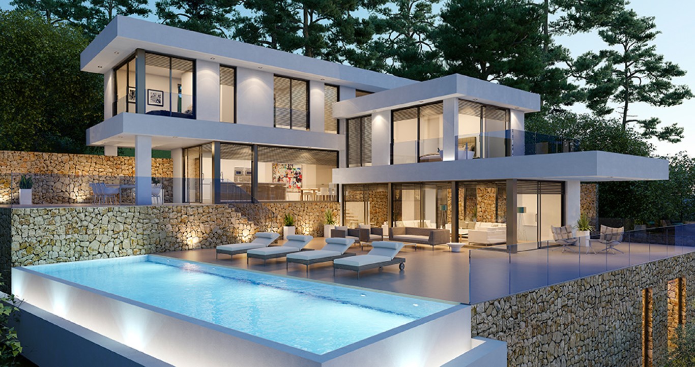 Moderne Villa mit beleuchtetem Pool, Natursteinmauern und großzügigen Terrassen. Die Glasfronten bieten Einblick in die offenen Wohnbereiche bei Abenddämmerung.