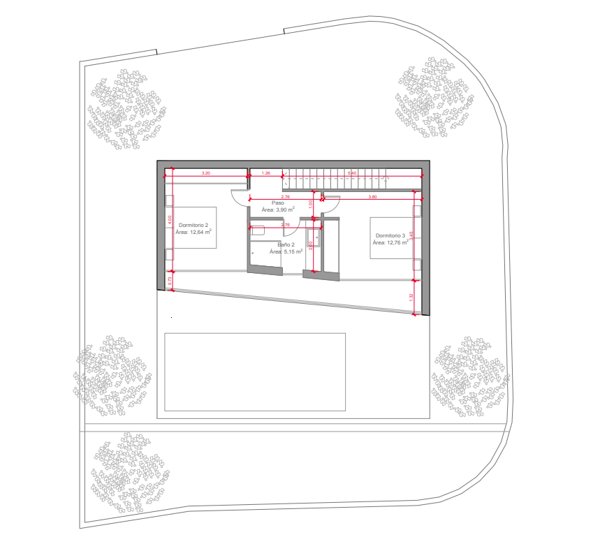 Architektonischer Grundriss des Obergeschosses mit zwei Doppelzimmern, einem Gemeinschaftsbad und dem Treppenaufgang innerhalb der Grundstücksgrenzen.