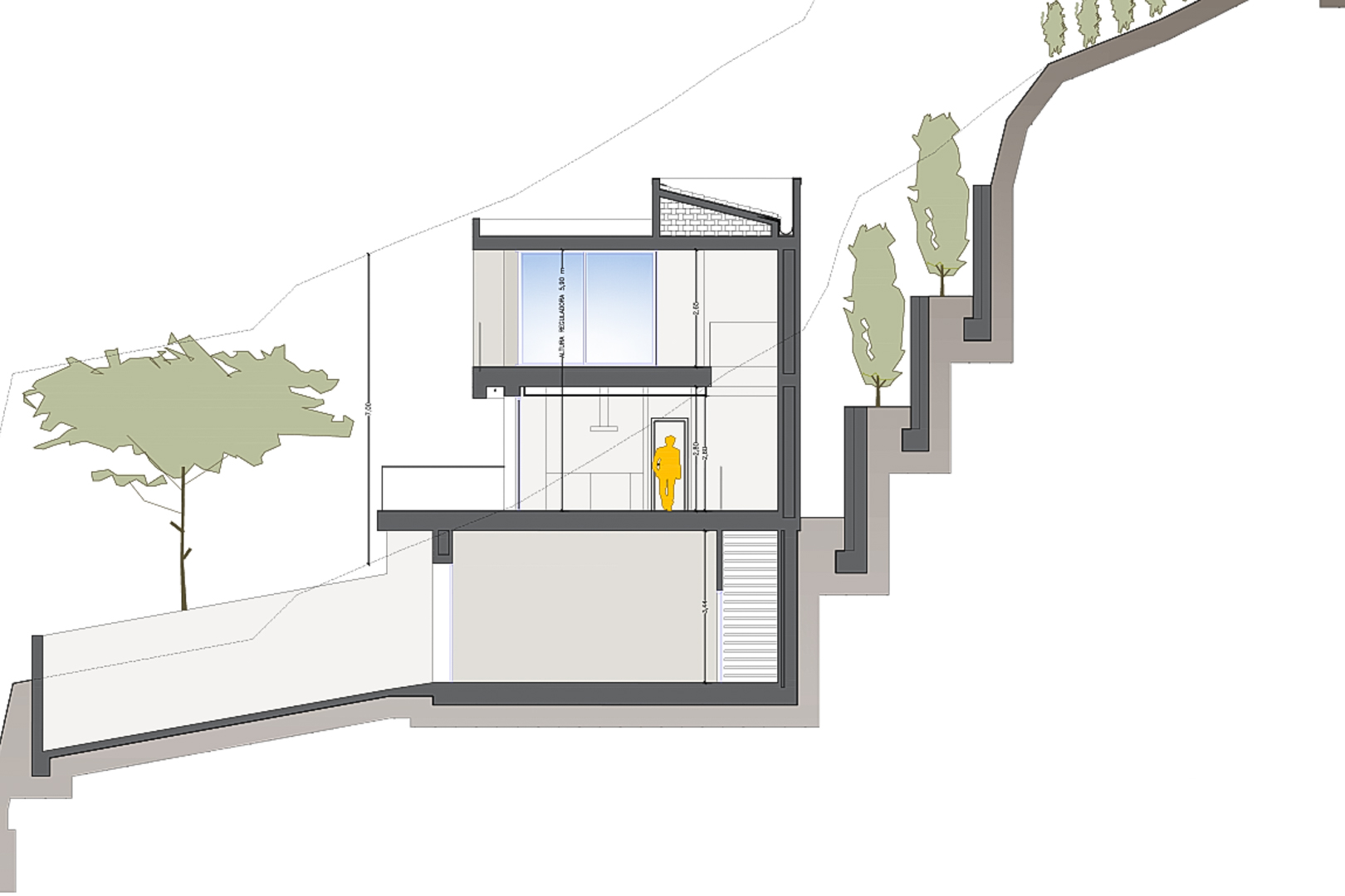 Architektonische Schnittzeichnung des Entwurfs, die den dreigeschossigen Aufbau und die Einpassung des Gebäudes in das Hanggrundstück zeigt.