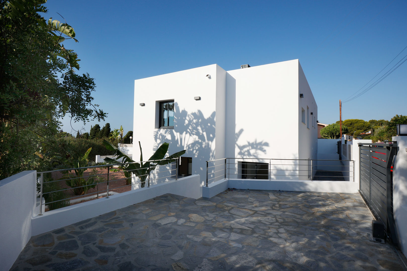 Moderne Villa in Calpe, El Carrió mit Meerblick und Photovoltaik
